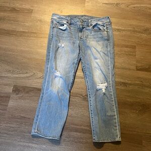 American Eagle Light Jeans with Embroidered Waistband artist crop stretch size14